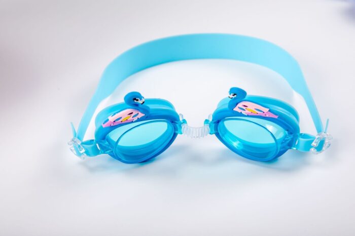Waterproof and anti-fog children swimming goggles - Image 3
